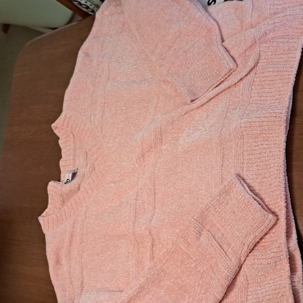 So peach sweater, from khols